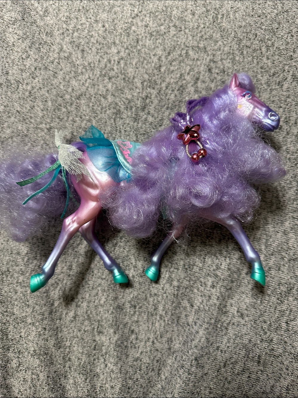 Kenner Fashion Star Fillies Joelle Fantasy Horse Toy Purple with Teal Hooves